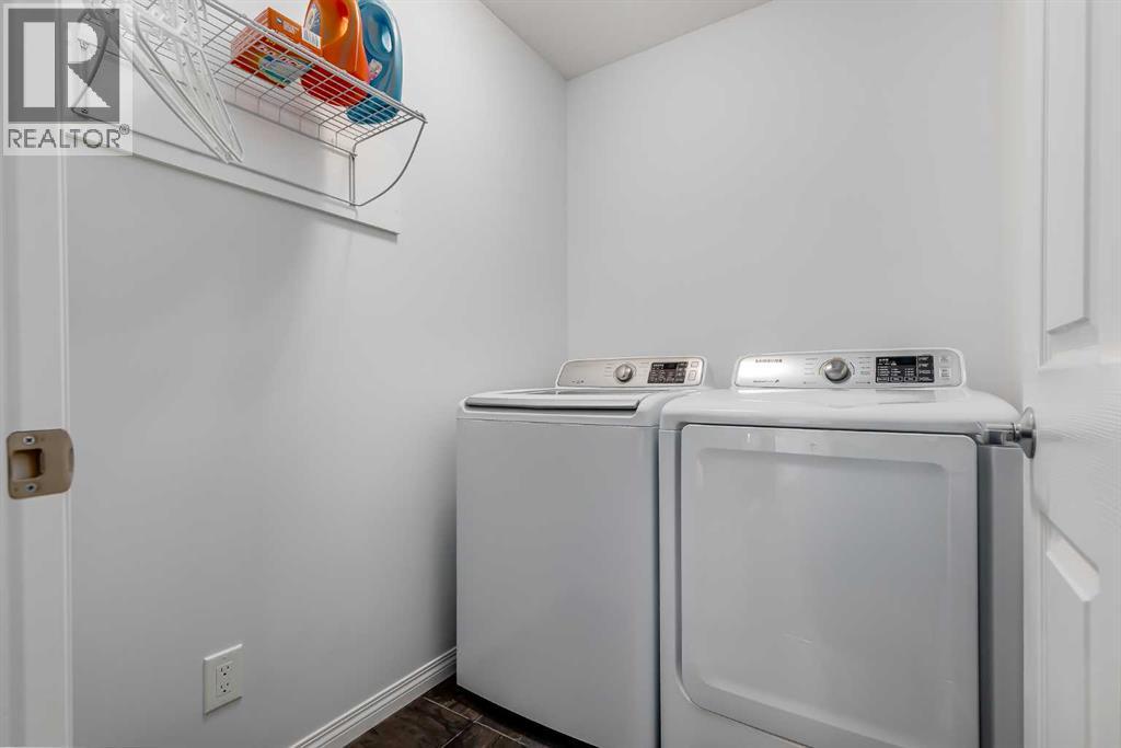 304 Windrow Crescent SW - 18