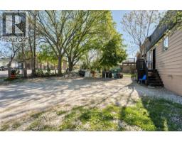 41 Giles Boulevard, Windsor, ON N9A4B6 Photo 8