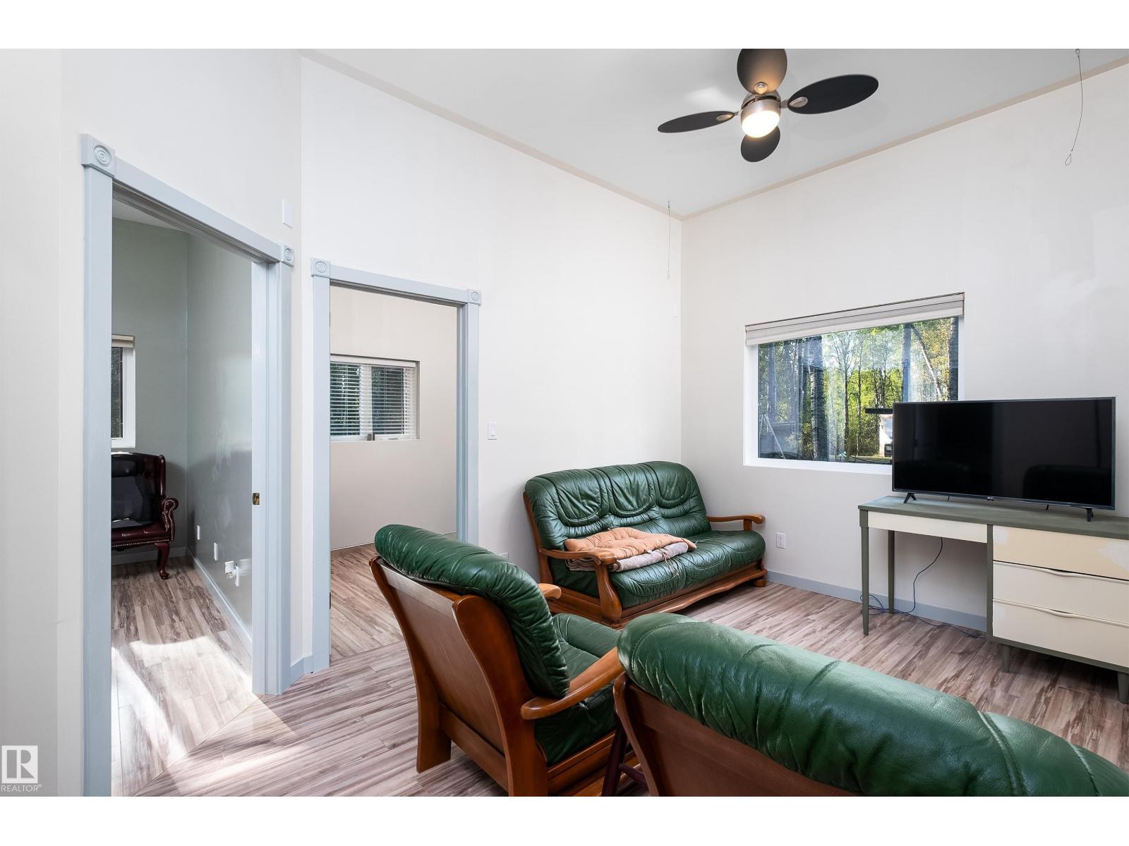 #36 52229 RGE ROAD 25 - 28