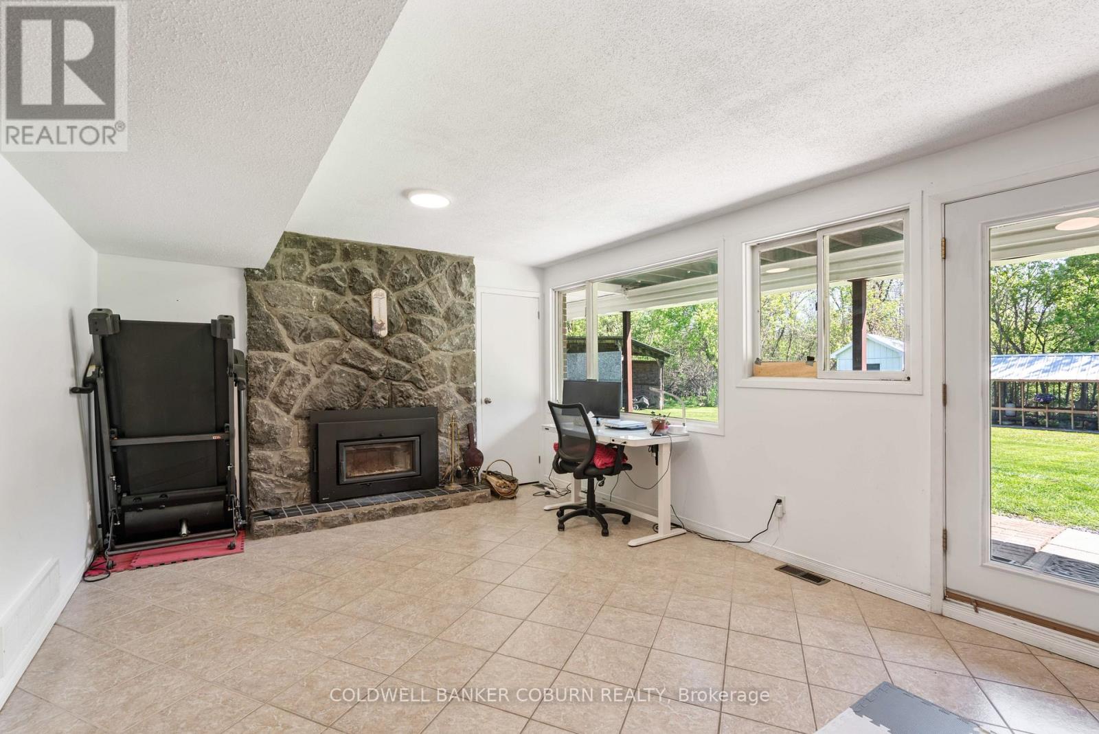 6041 MALAKOFF ROAD - 23