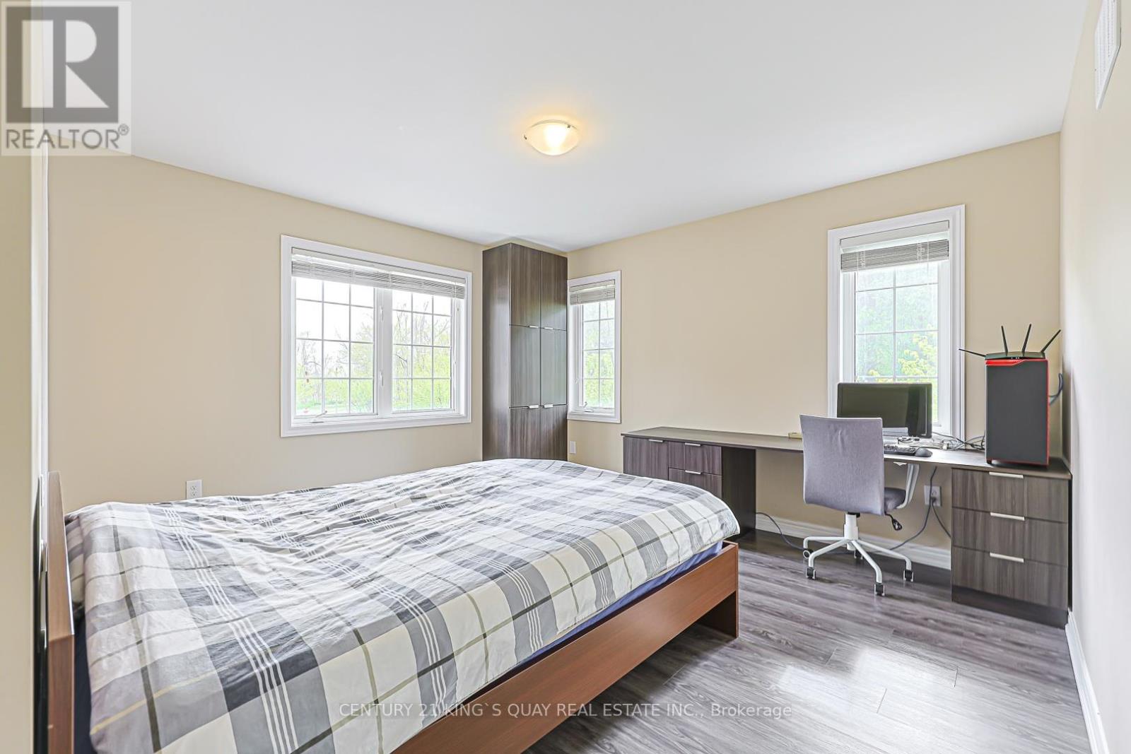 1 BLOOM STREET - 16