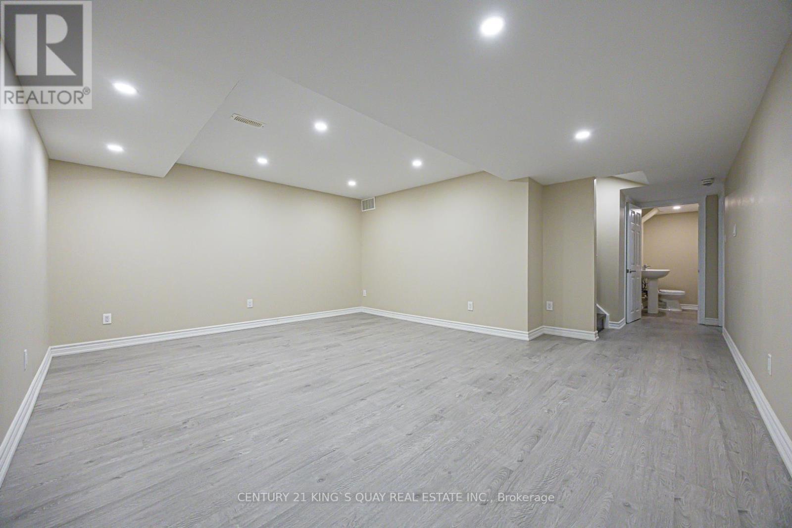 1 BLOOM STREET - 22