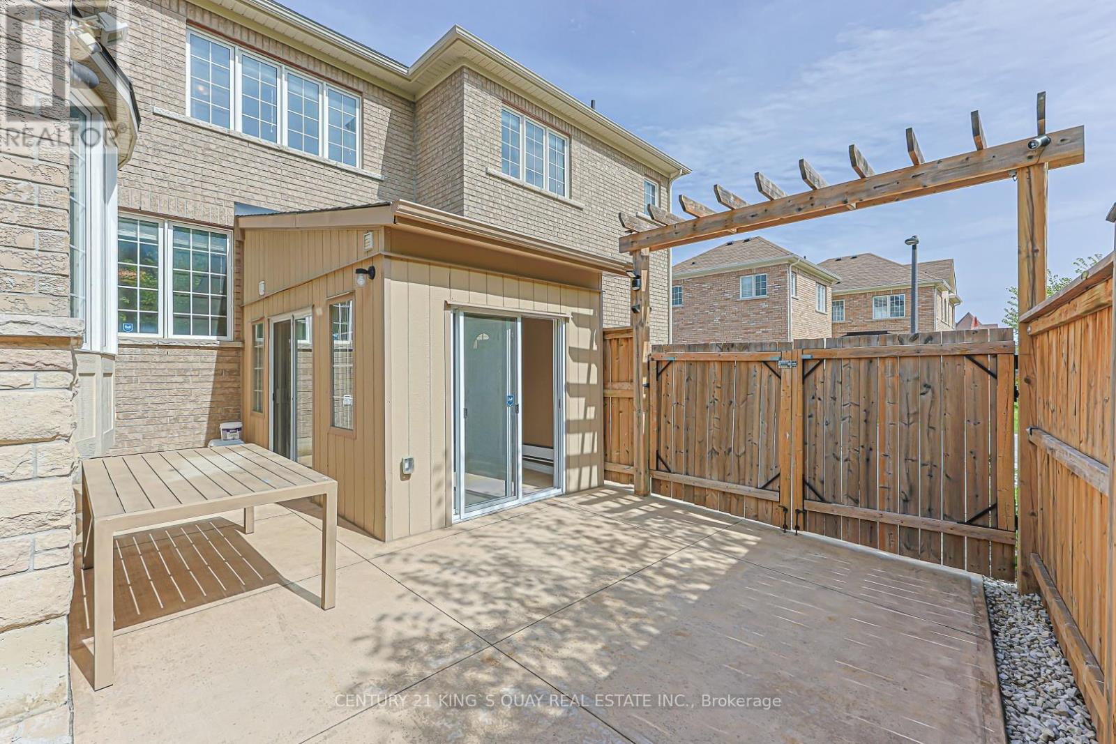 1 BLOOM STREET - 28