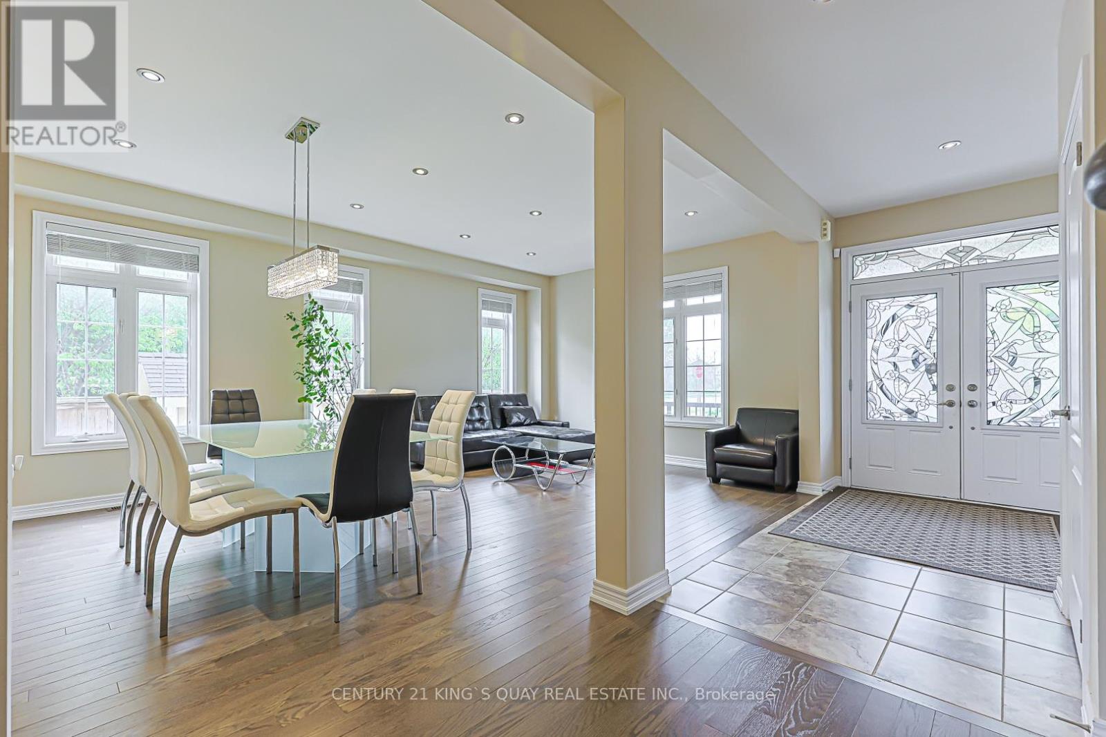 1 BLOOM STREET - 5