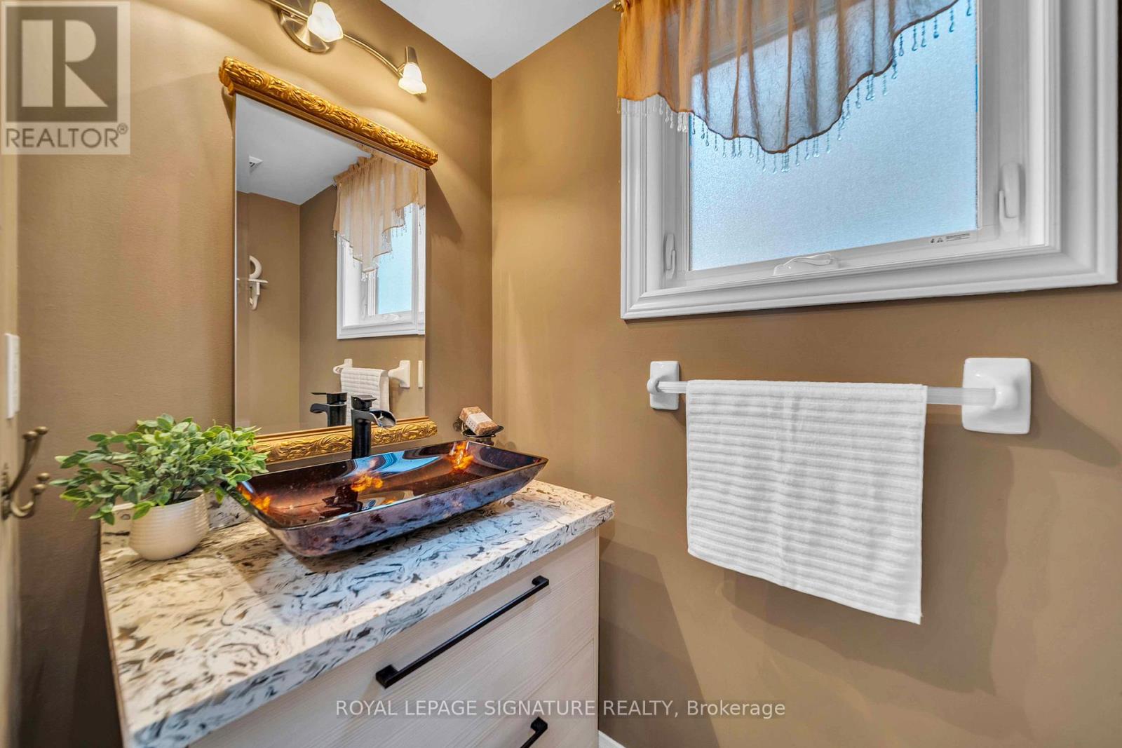 440 FLANAGAN COURT - 9
