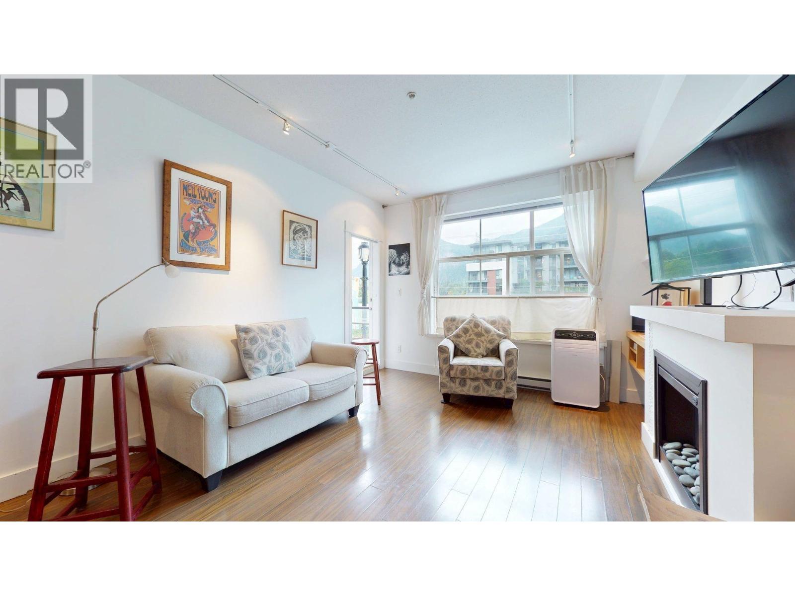 207 1336 MAIN STREET, Squamish