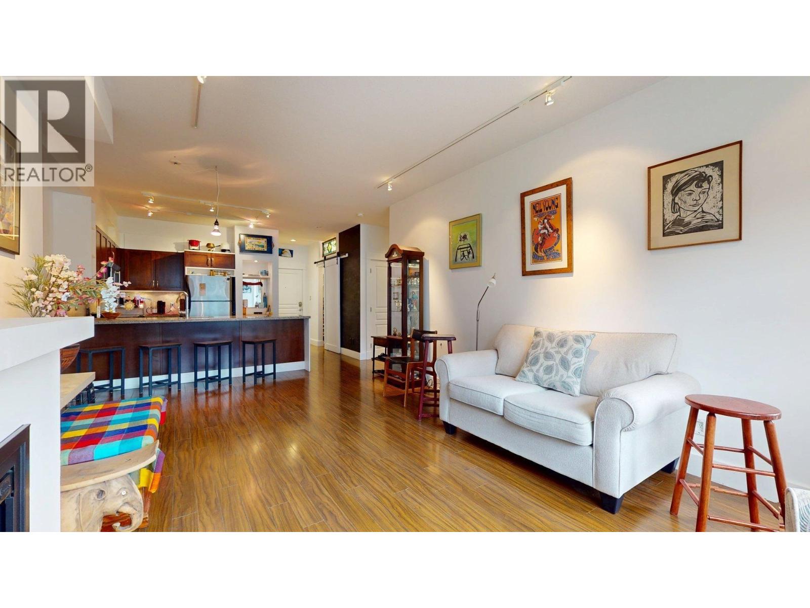 207 1336 MAIN STREET, Squamish