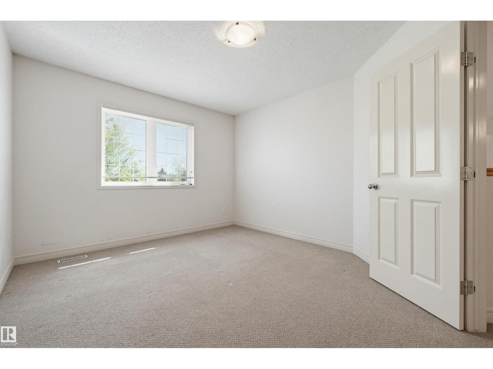 652 HENDERSON ST NW - 36