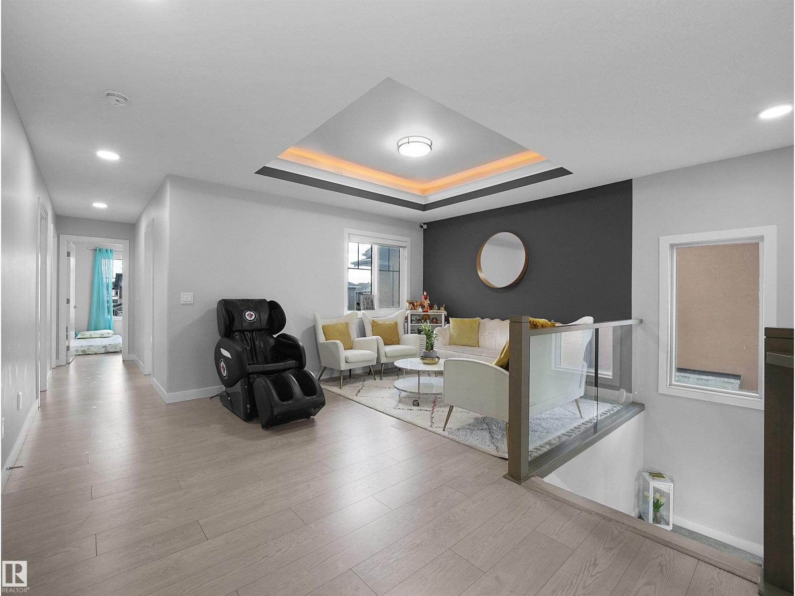 1427 150 AV NW - 27
