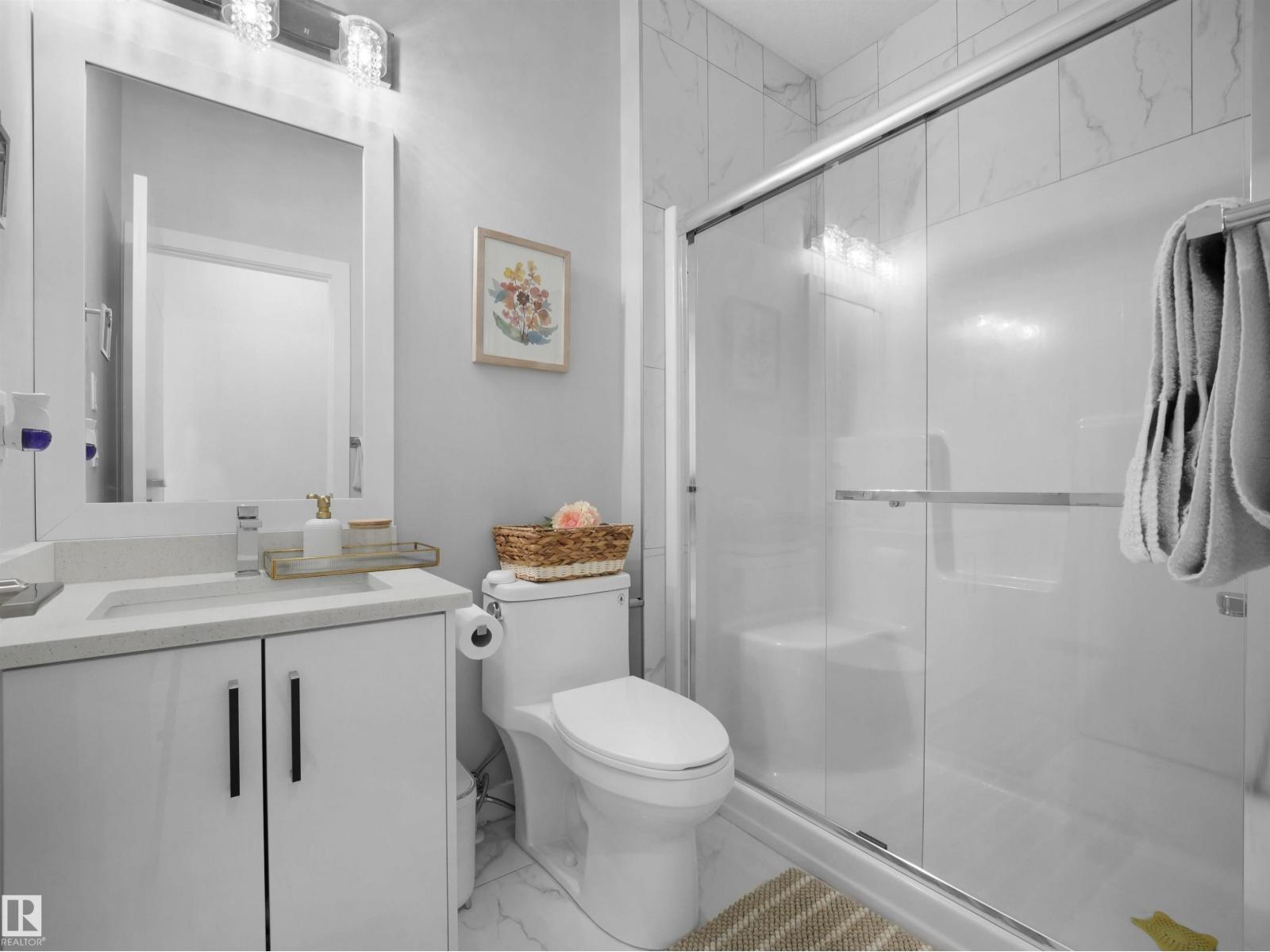 1427 150 AV NW - 10