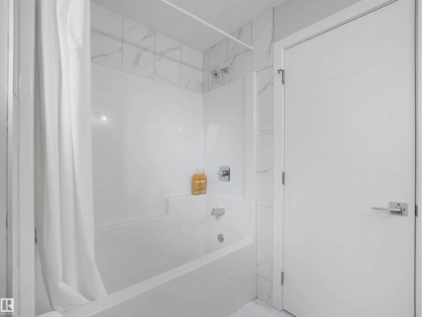 1427 150 AV NW - 40