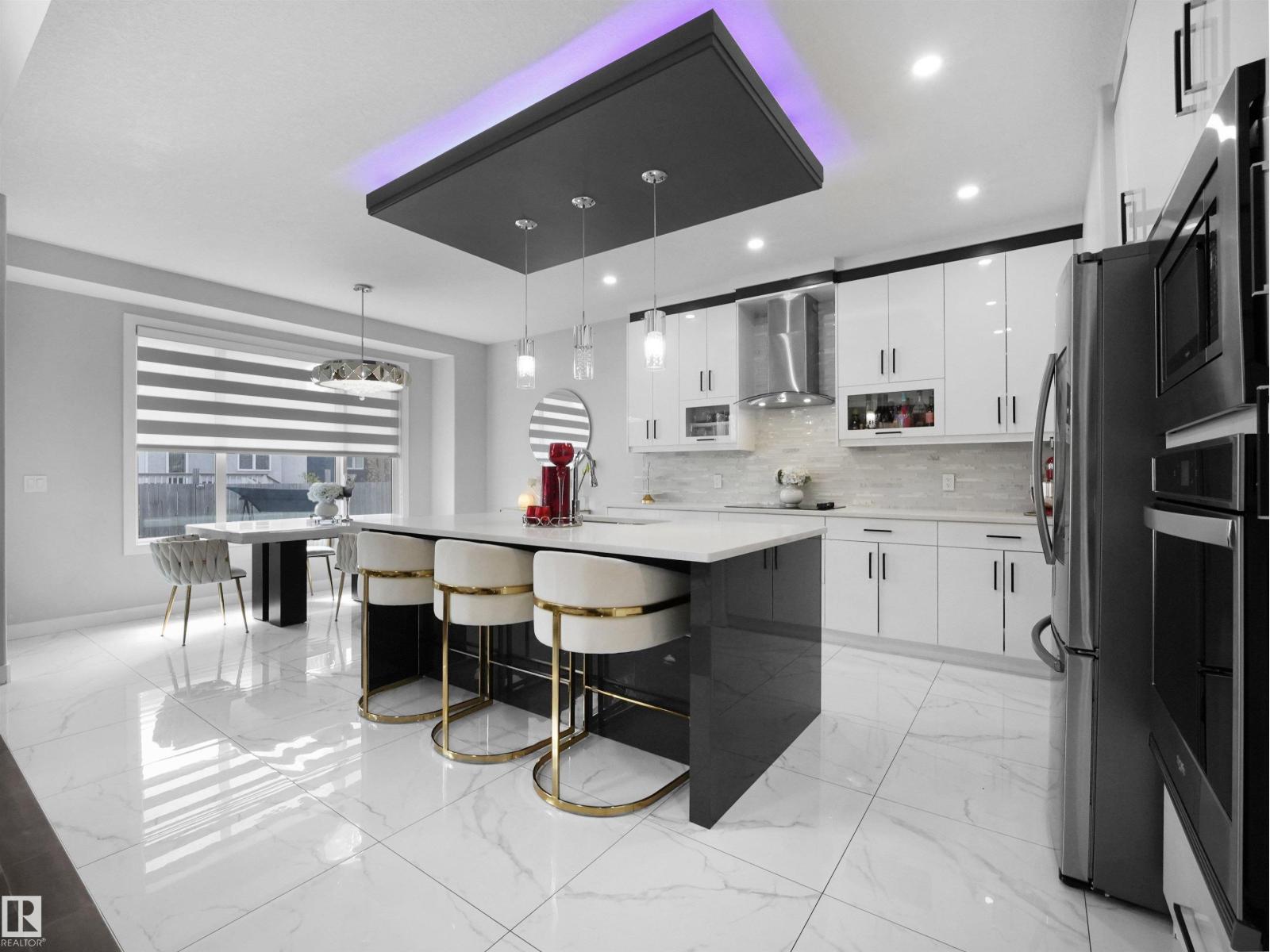 1427 150 AV NW - 14