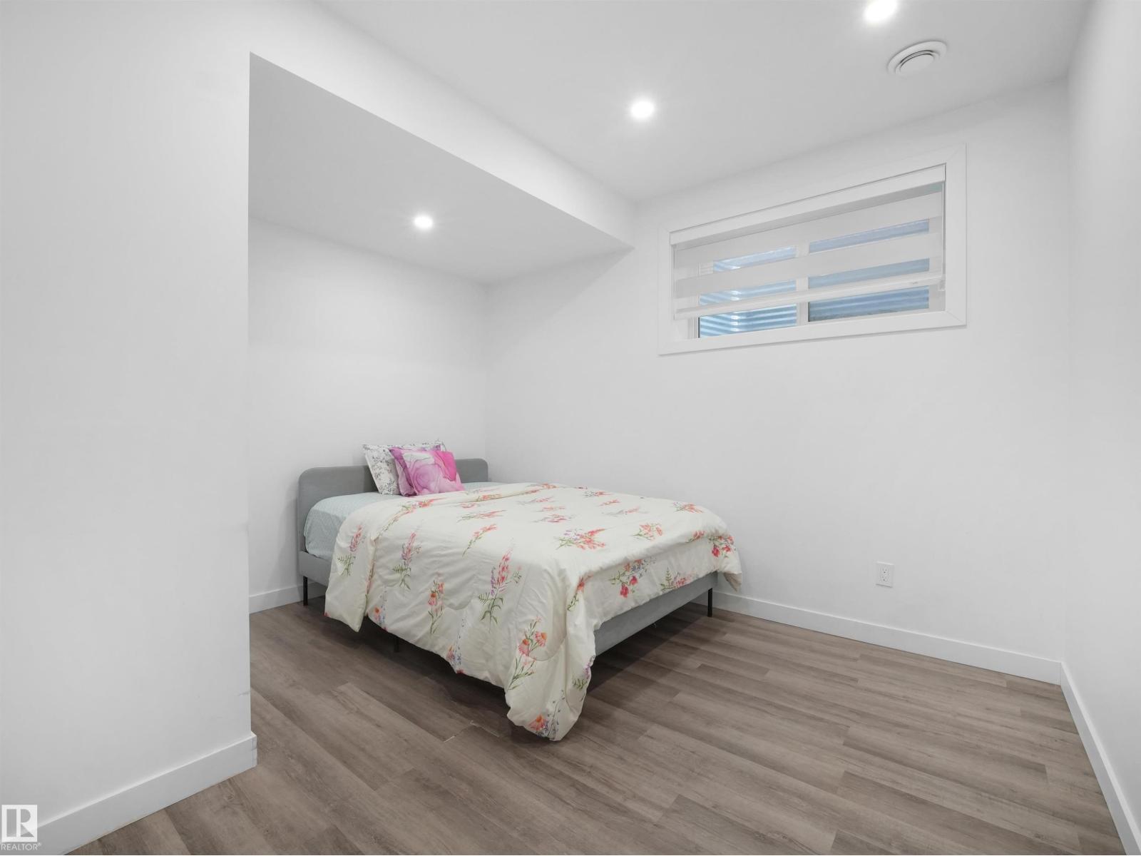 1427 150 AV NW - 46