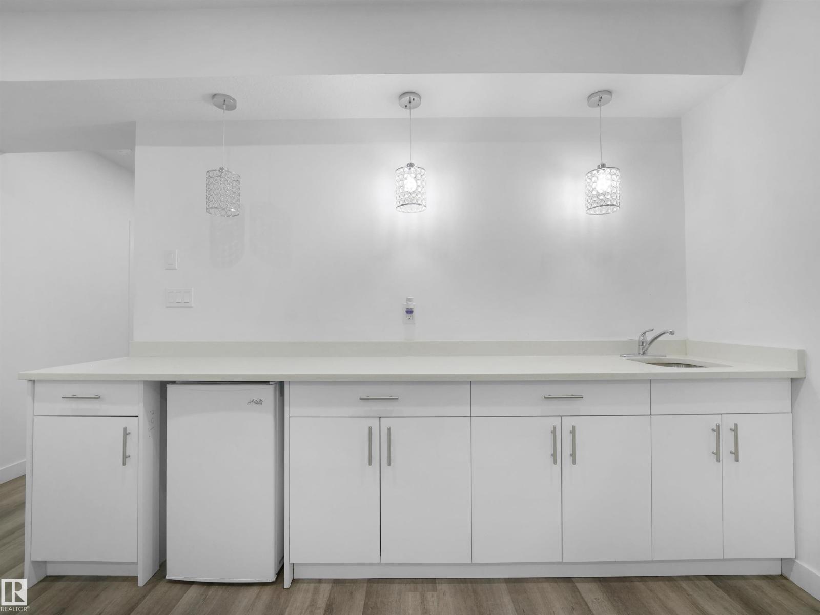 1427 150 AV NW - 54