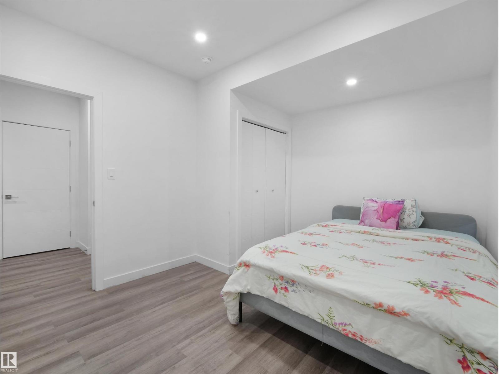 1427 150 AV NW - 47