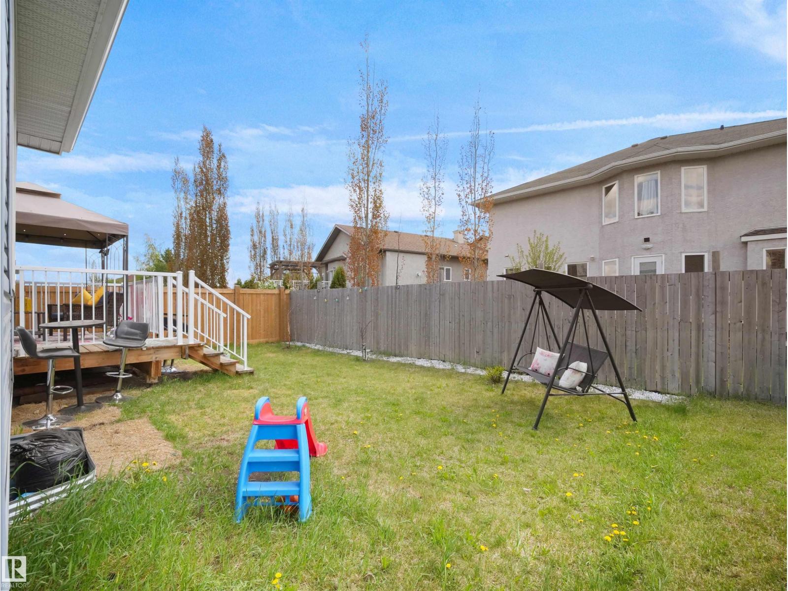 1427 150 AV NW - 56