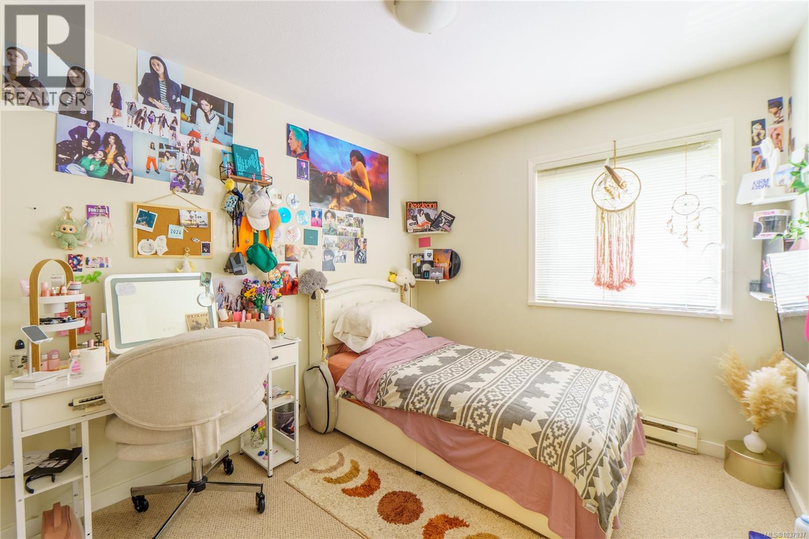 3 295 Arnet Rd, Tofino
