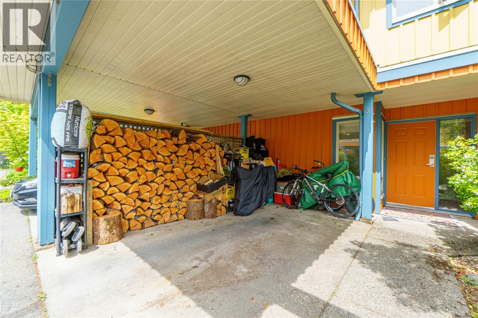 3 295 Arnet Rd, Tofino