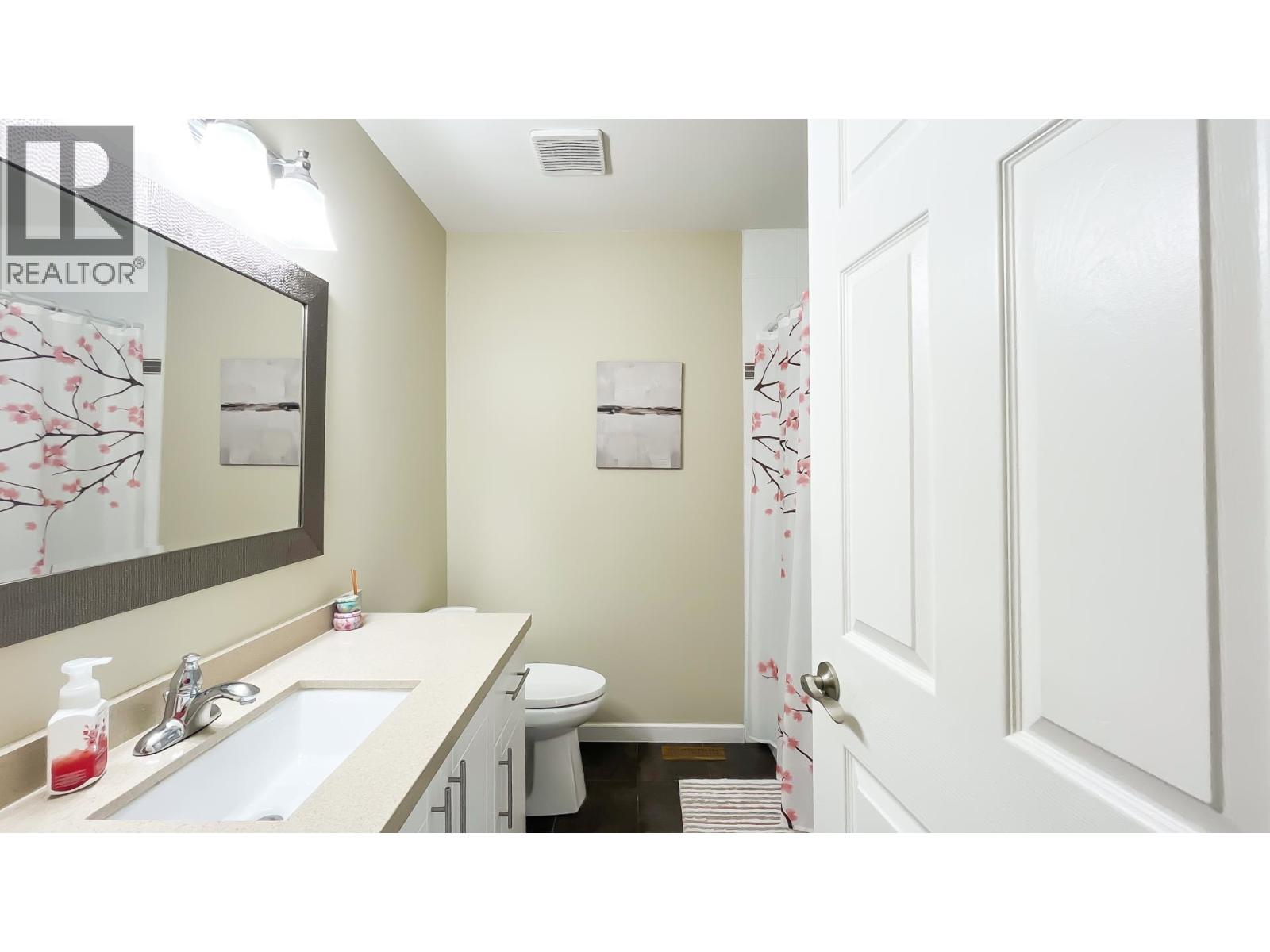 5 Bed, 3 Bath House for Sale in Richmond – 5240 OLIVER DRIVE, Richmond - Image 19