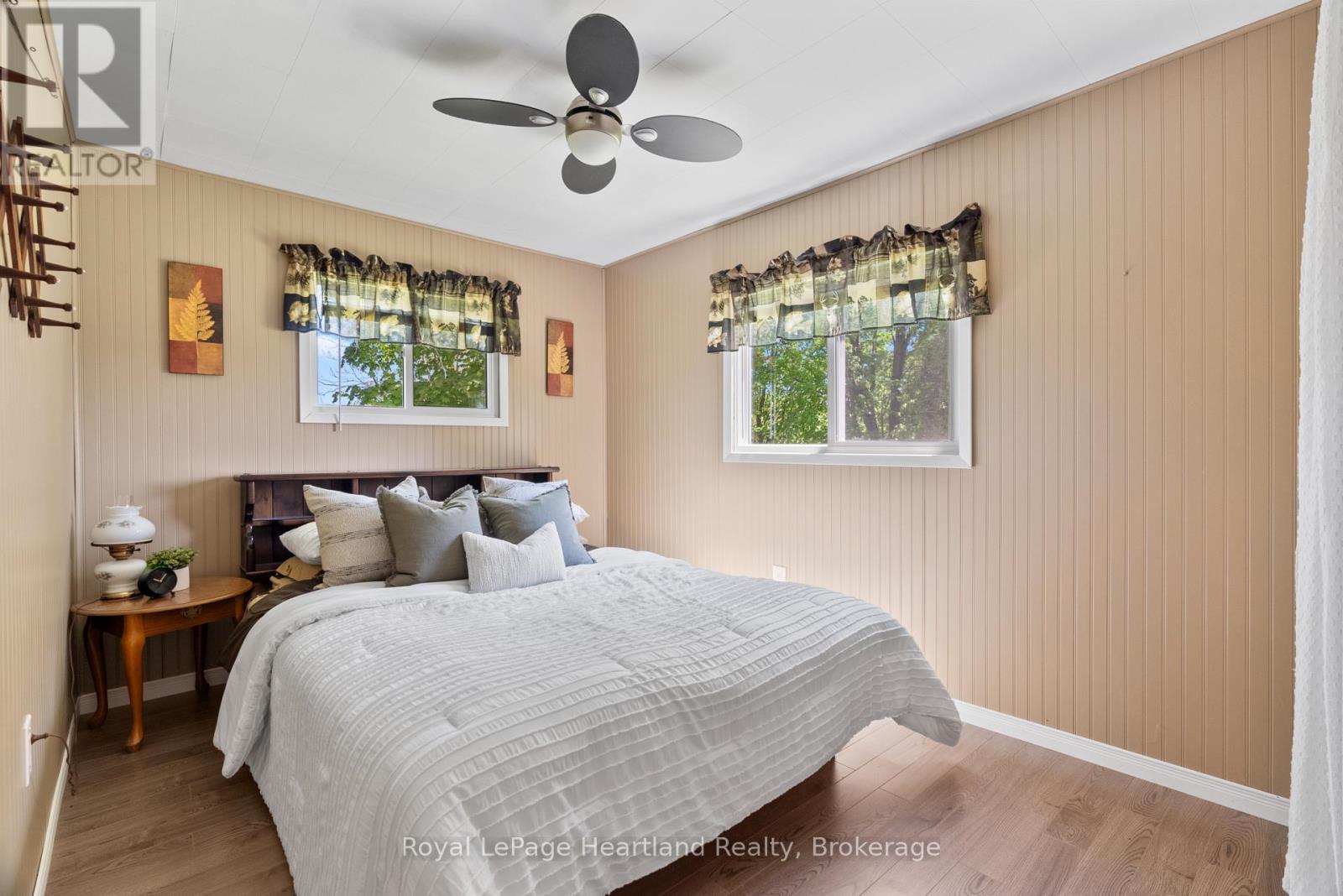 48 POECHMAN LANE - 18