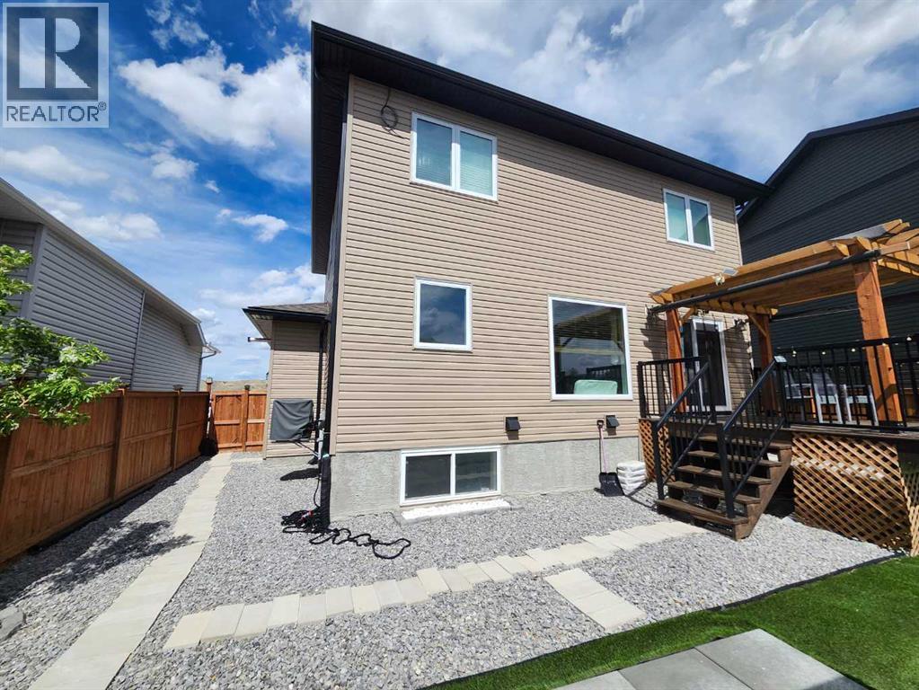 153 10 Avenue - 4