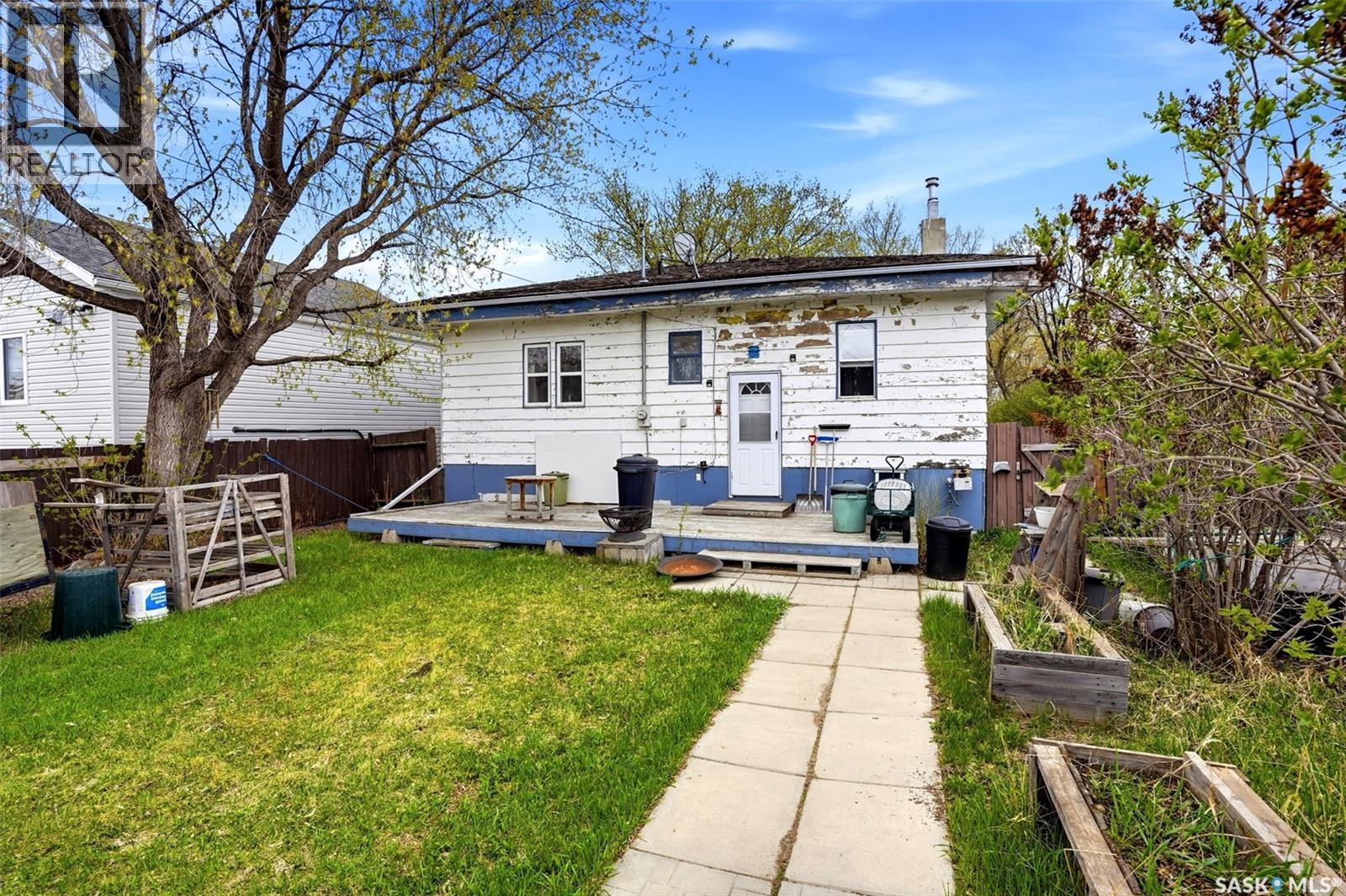 241 St John STREET - 4