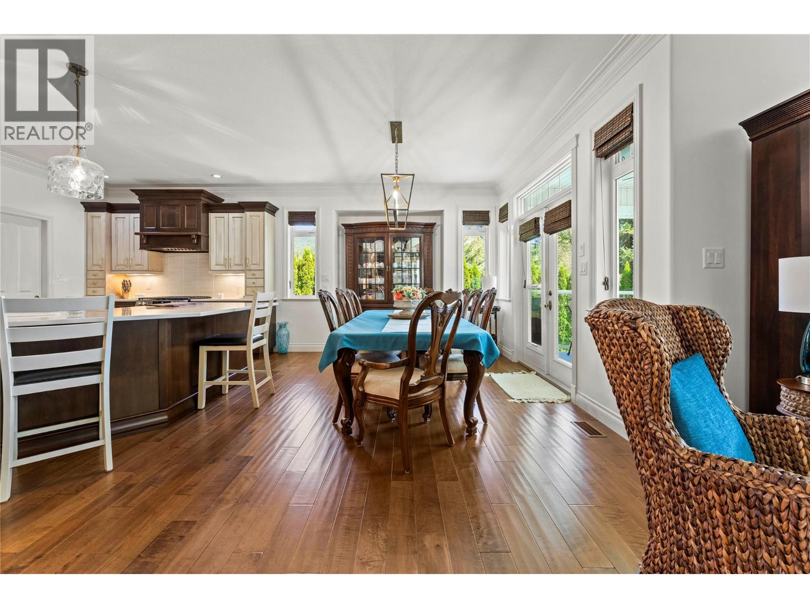 2728 Valleyview Drive, Blind Bay