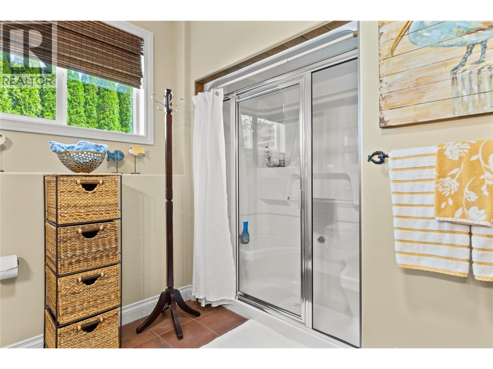 2728 Valleyview Drive, Blind Bay