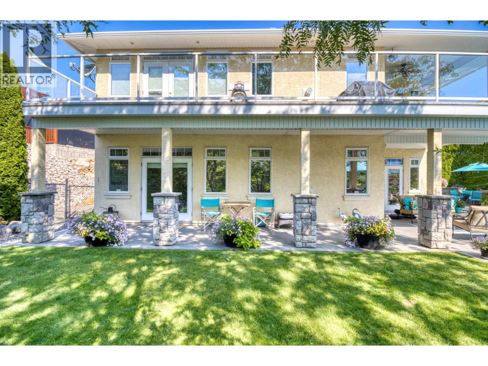 2728 Valleyview Drive, Blind Bay
