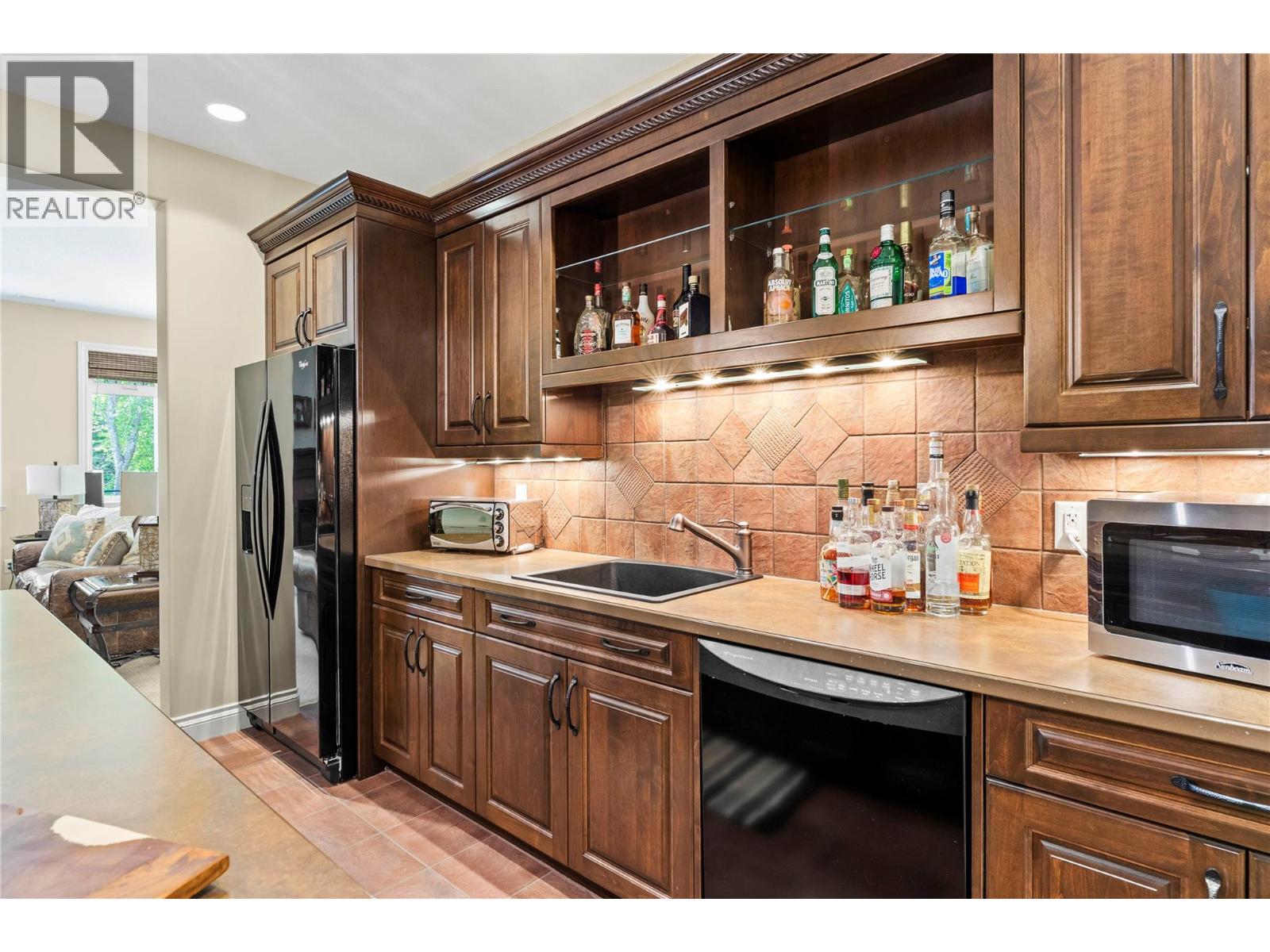 2728 Valleyview Drive, Blind Bay
