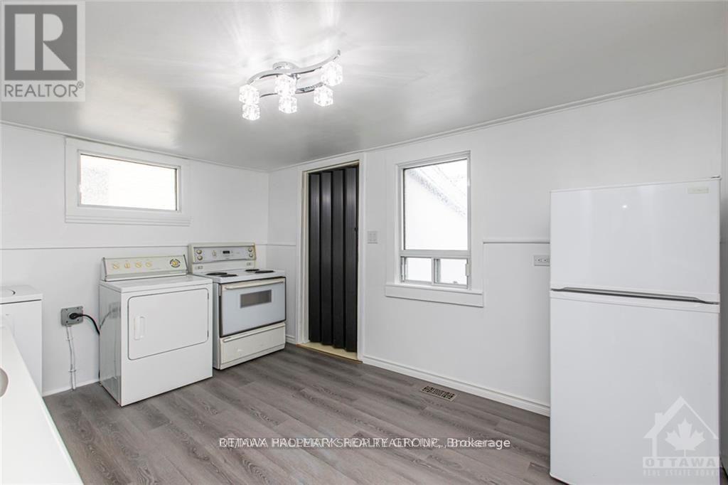 219 DESCHAMPS AVENUE - 7
