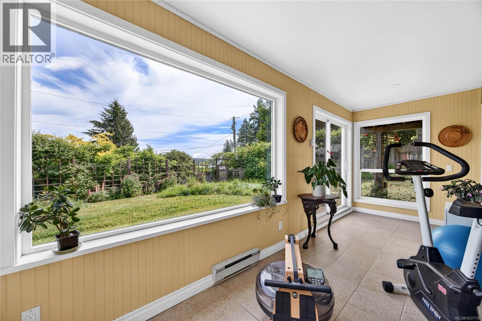 144 Douglas Rd, Salt Spring
