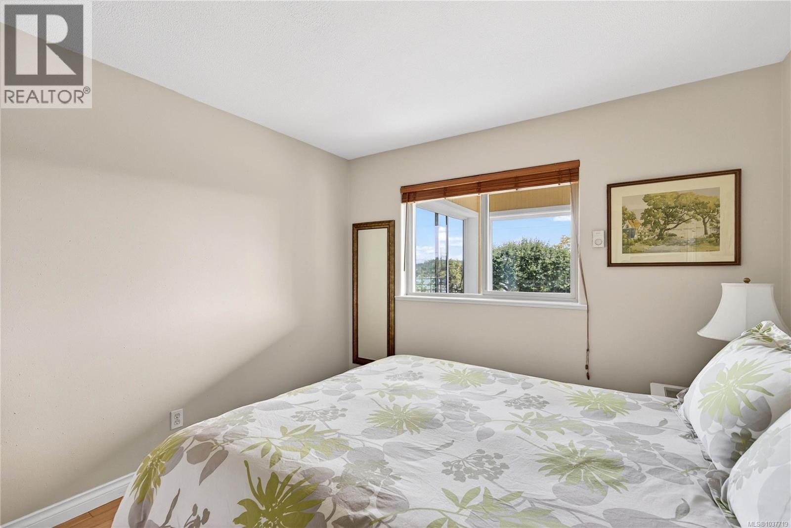 144 Douglas Rd, Salt Spring