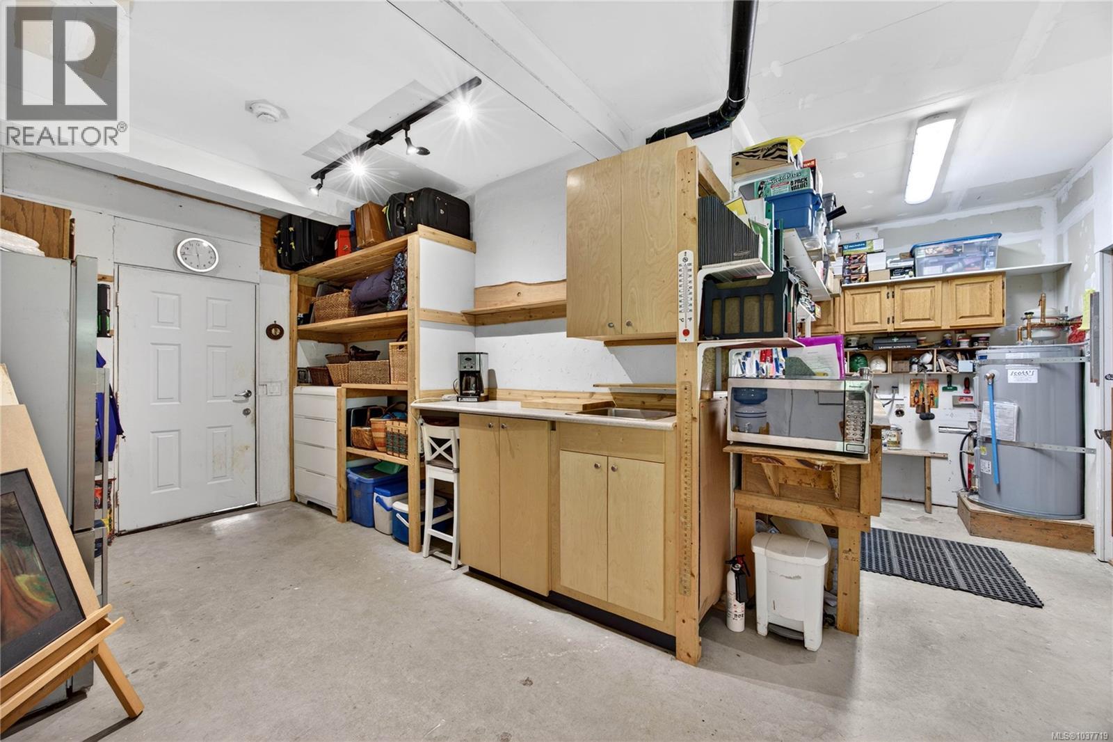 144 Douglas Rd, Salt Spring
