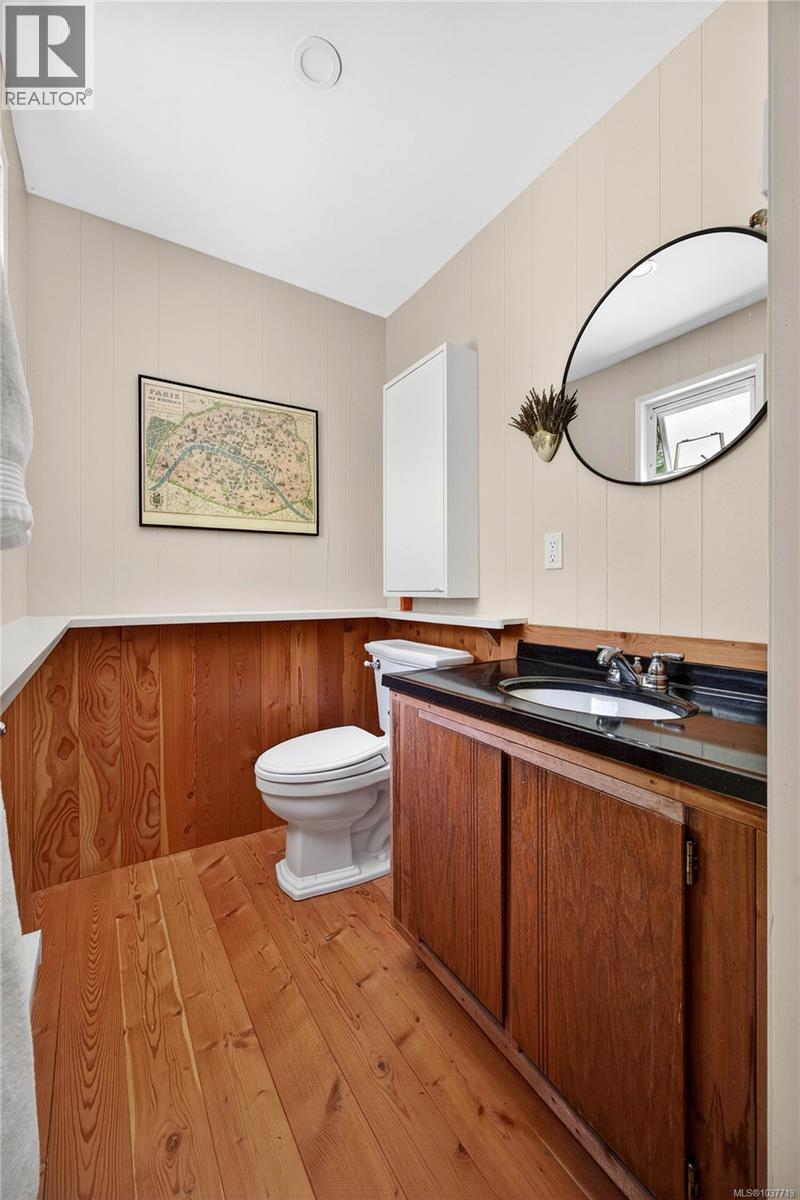 144 Douglas Rd, Salt Spring