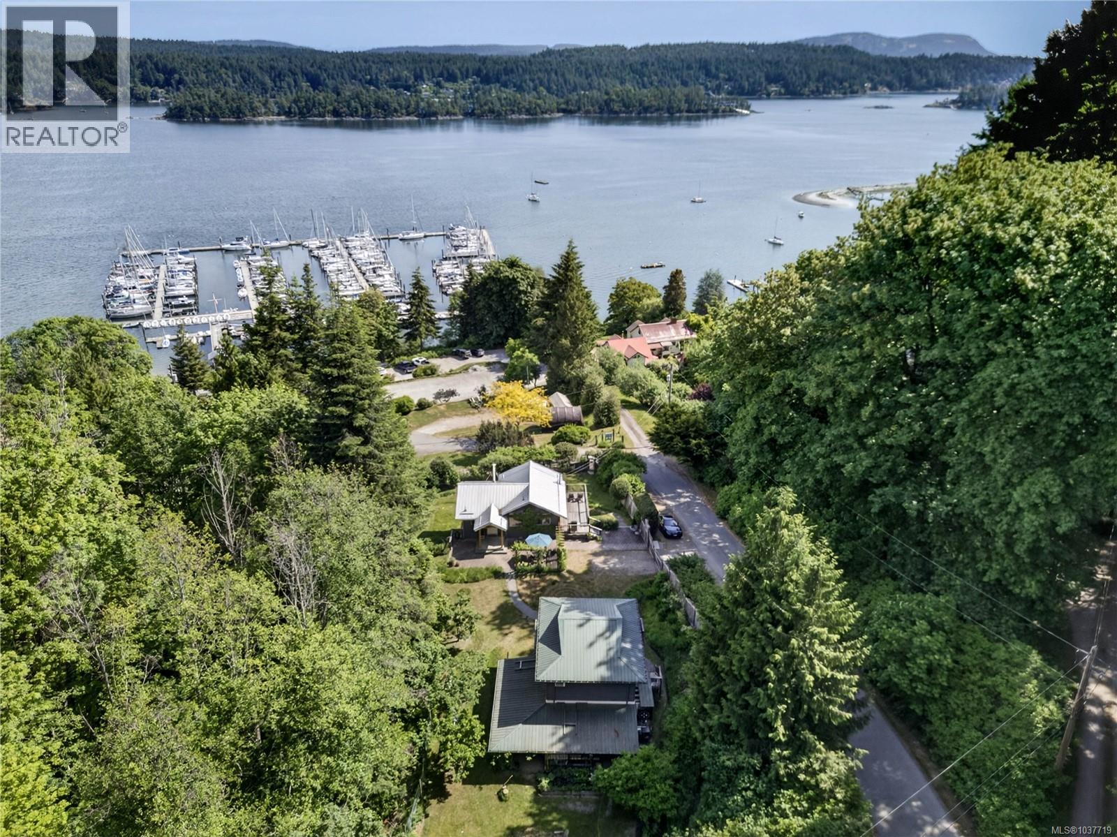 144 Douglas Rd, Salt Spring