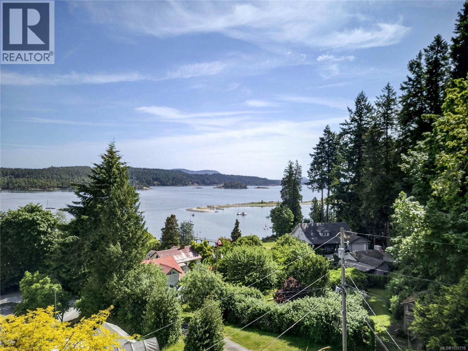 144 Douglas Rd, Salt Spring