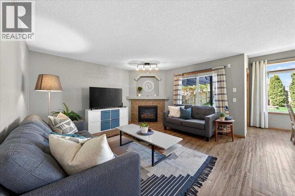 152 Chapman Close SE - 22