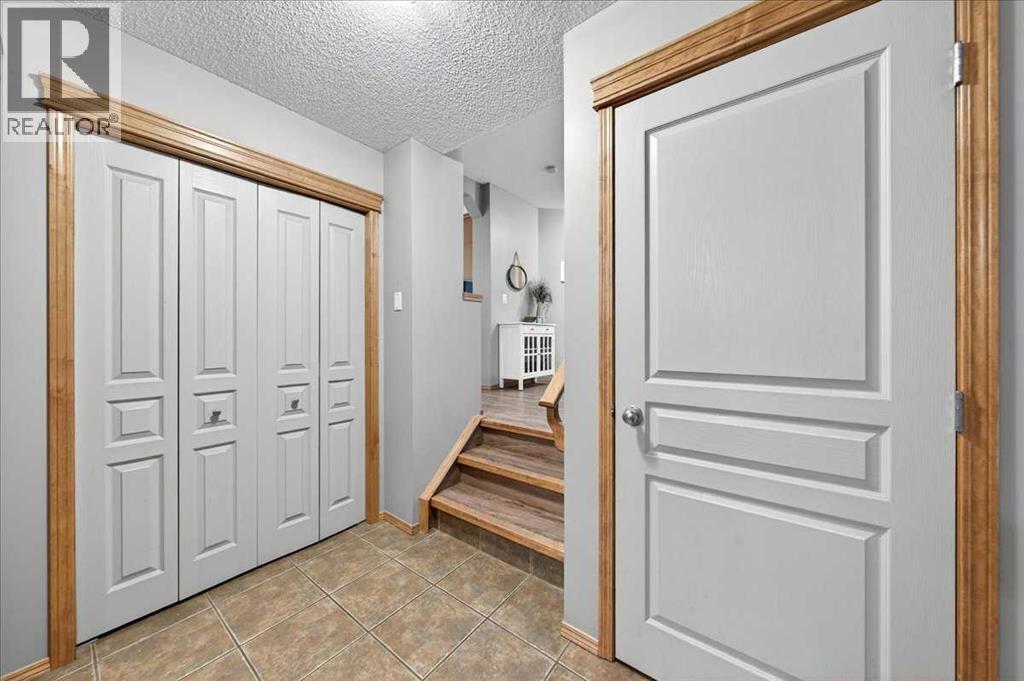 152 Chapman Close SE - 36