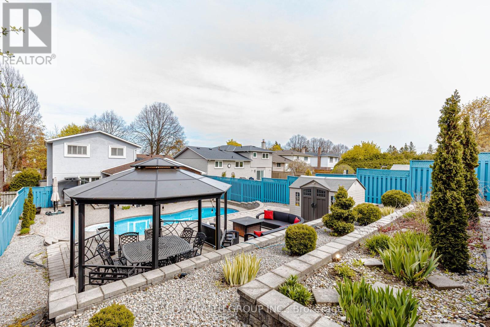 688 ANTIGUA CRESCENT - 46