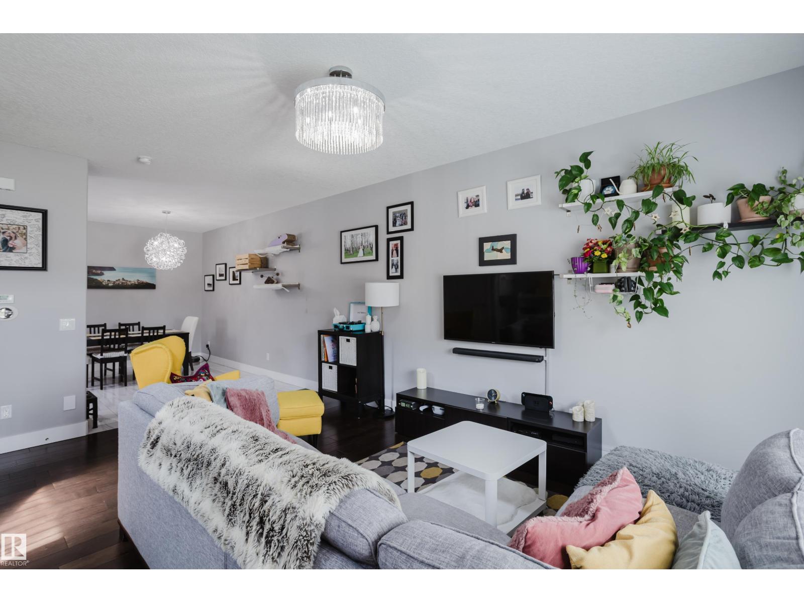 10508 153 ST NW - 5
