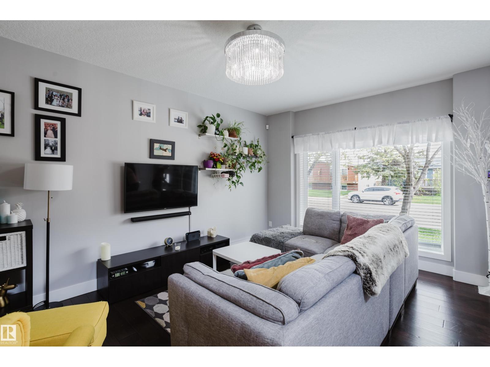10508 153 ST NW - 6