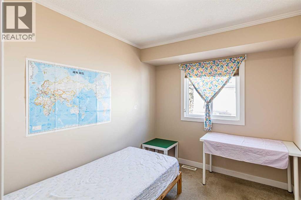 #77 5103 35 Avenue SW - 9