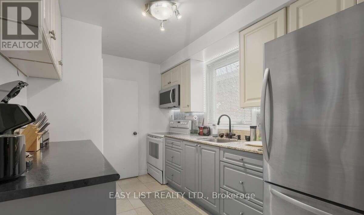 41 CHURCHILL AVENUE - 7