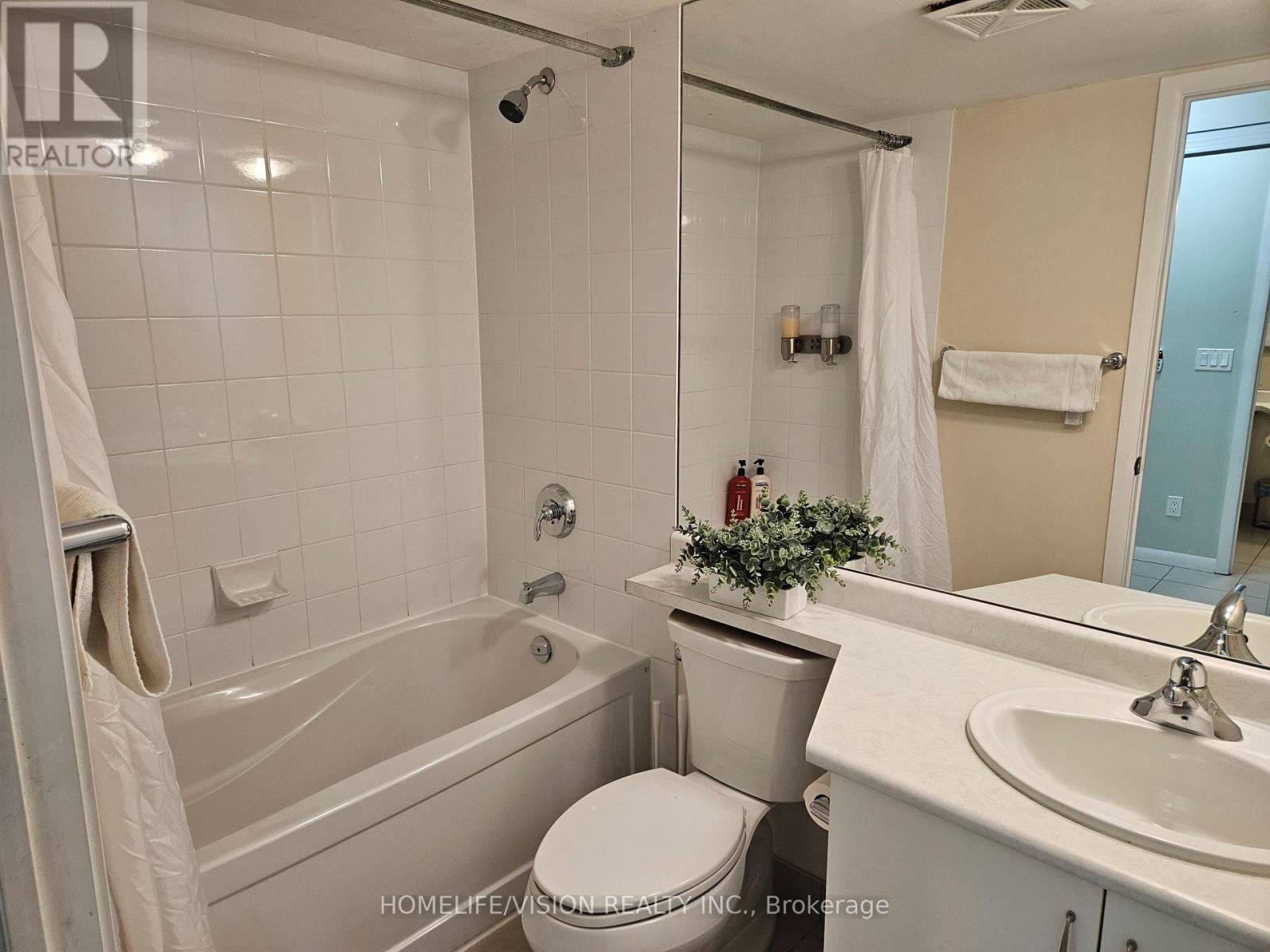 #1258 209 FORT YORK BOULEVARD - 5