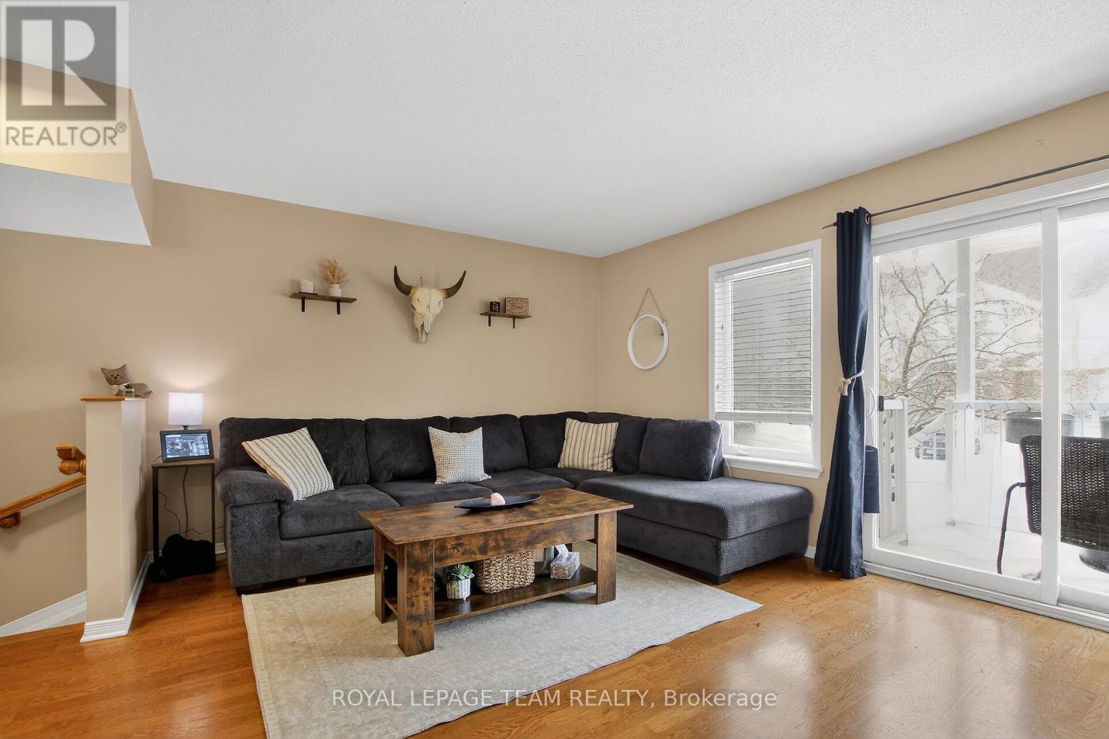 255 DEERCROFT AVENUE - 12