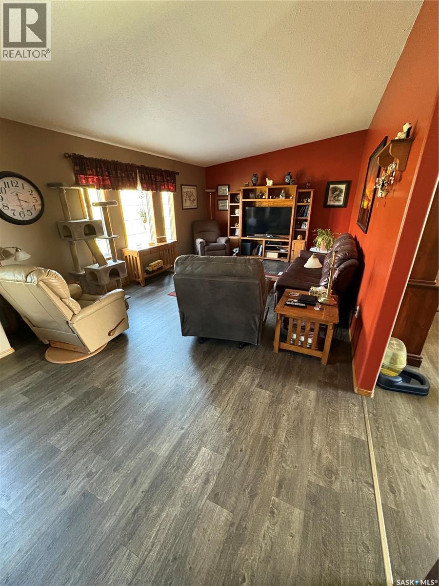 Astren Acreage - 12
