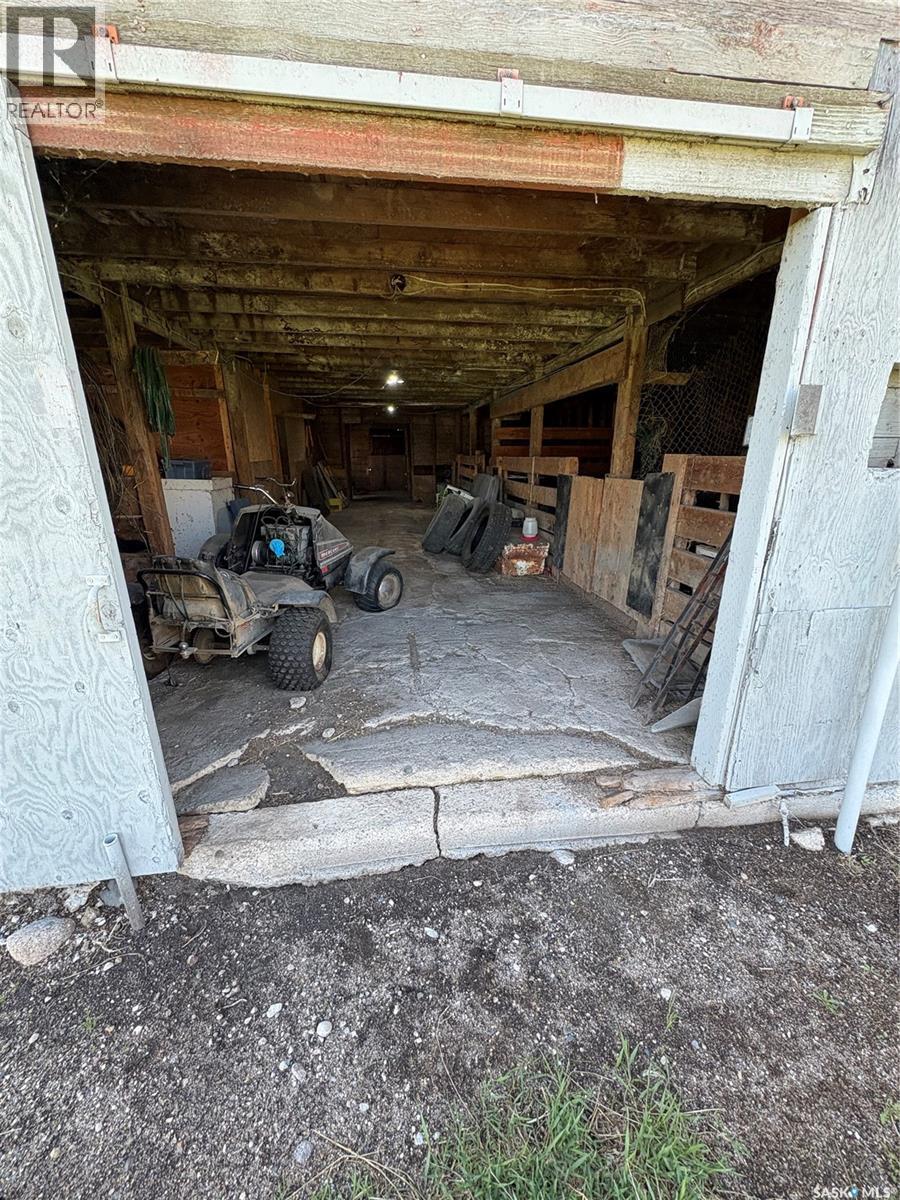 Astren Acreage - 35