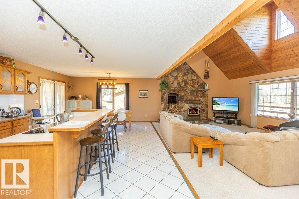 8 Sunrise DR Summer Village of Larkspur - 15
