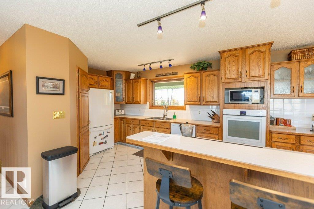 8 Sunrise DR Summer Village of Larkspur - 16